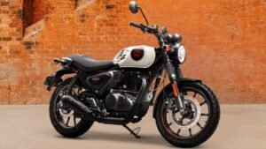 Best 5 Royal Enfield Motorcycles That Deliver Over 35 Kmpl Mileage